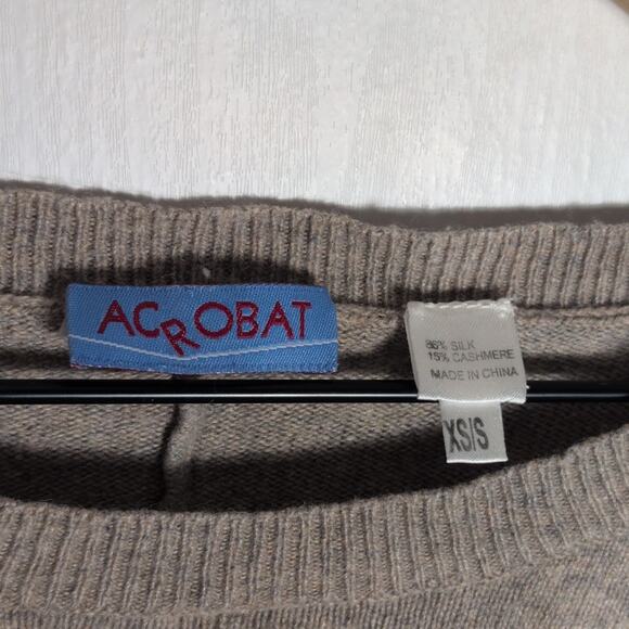 Acrobat Women’s Silk Cashmere Sweater XS/S Gray Asymmetrical Hem Split Side Knit - Picture 3 of 10